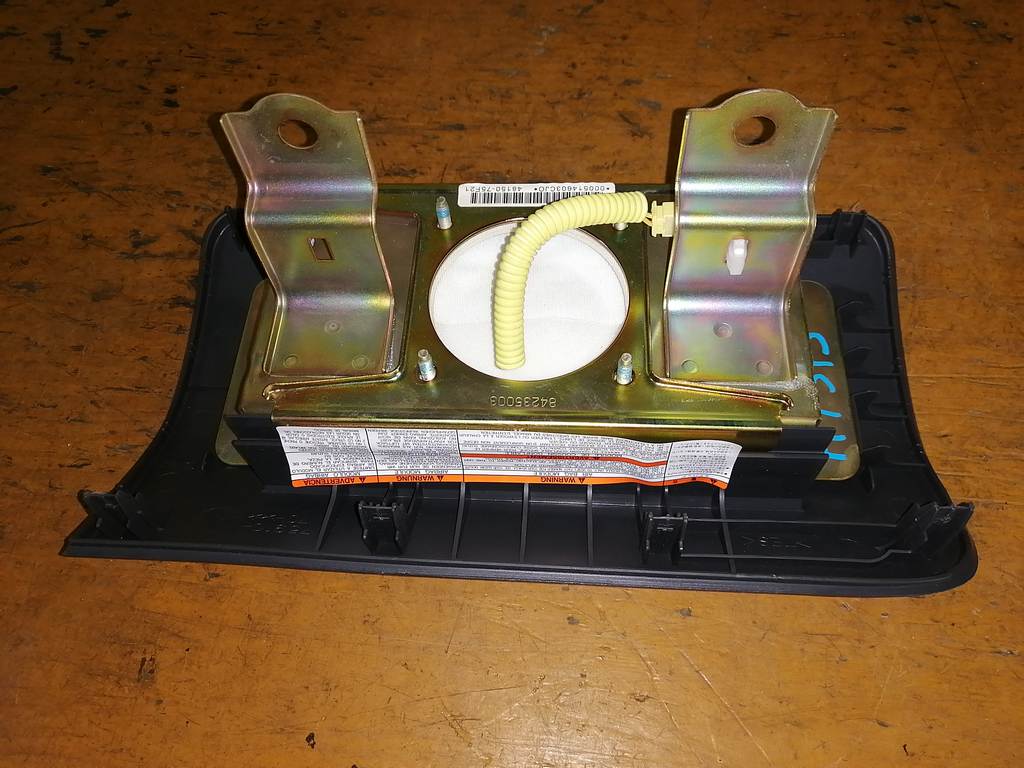 airbag пассажирский Suzuki Swift