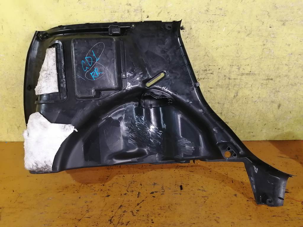 обшивка багажника Honda Fit