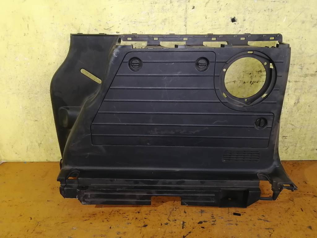 обшивка багажника Honda Mobilio Spike
