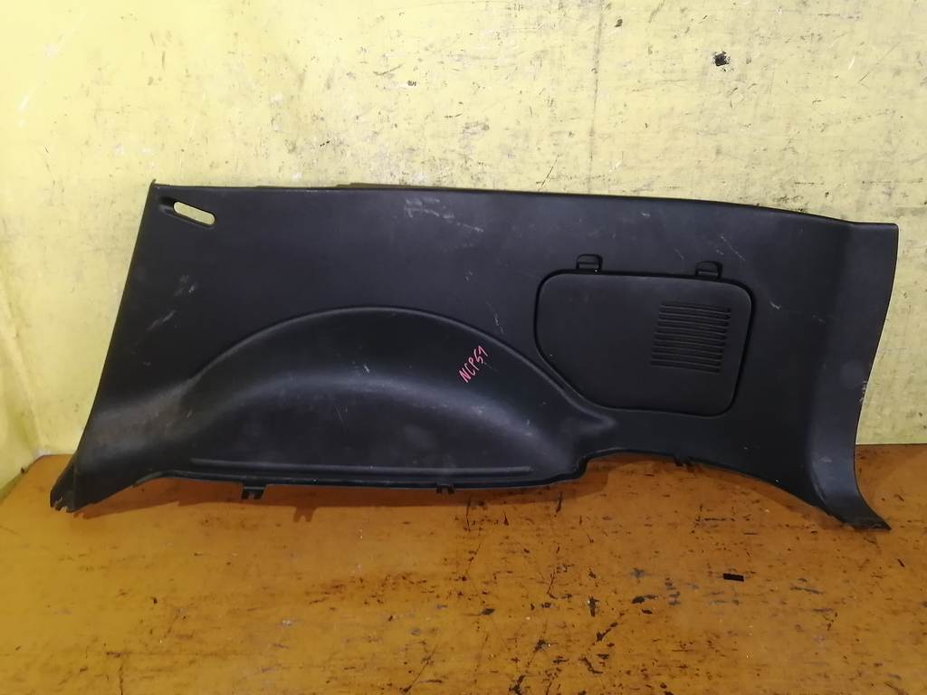 обшивка багажника Toyota Probox