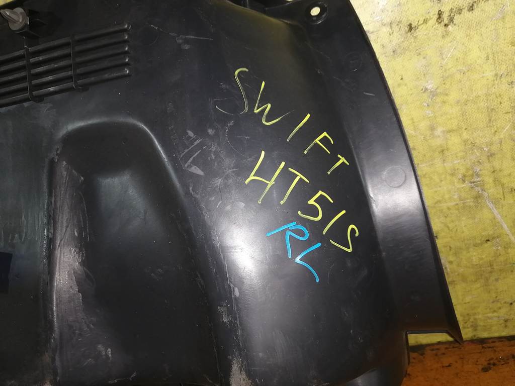 обшивка багажника Suzuki Swift