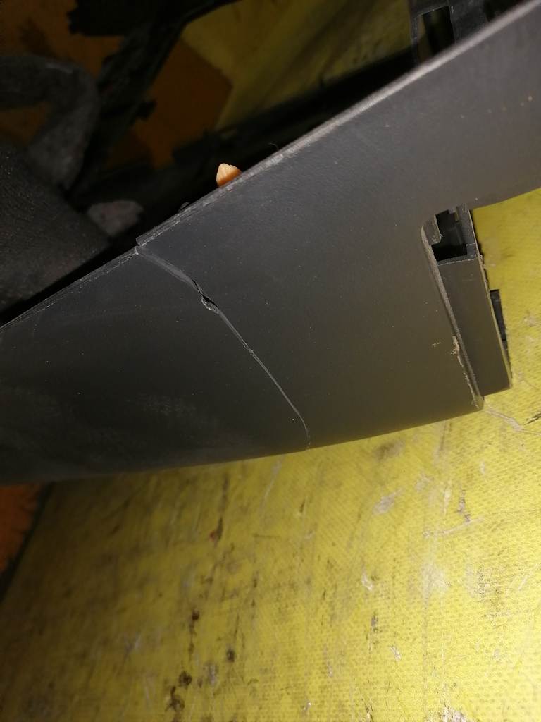обшивка багажника Honda Mobilio Spike