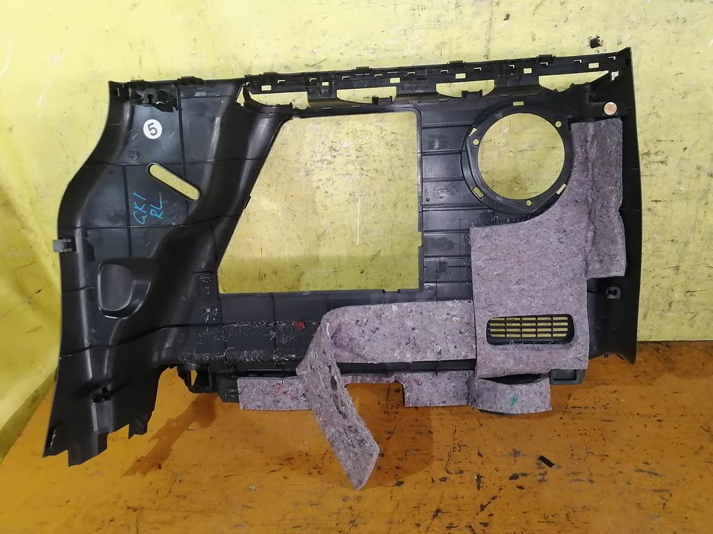 обшивка багажника Honda Mobilio Spike