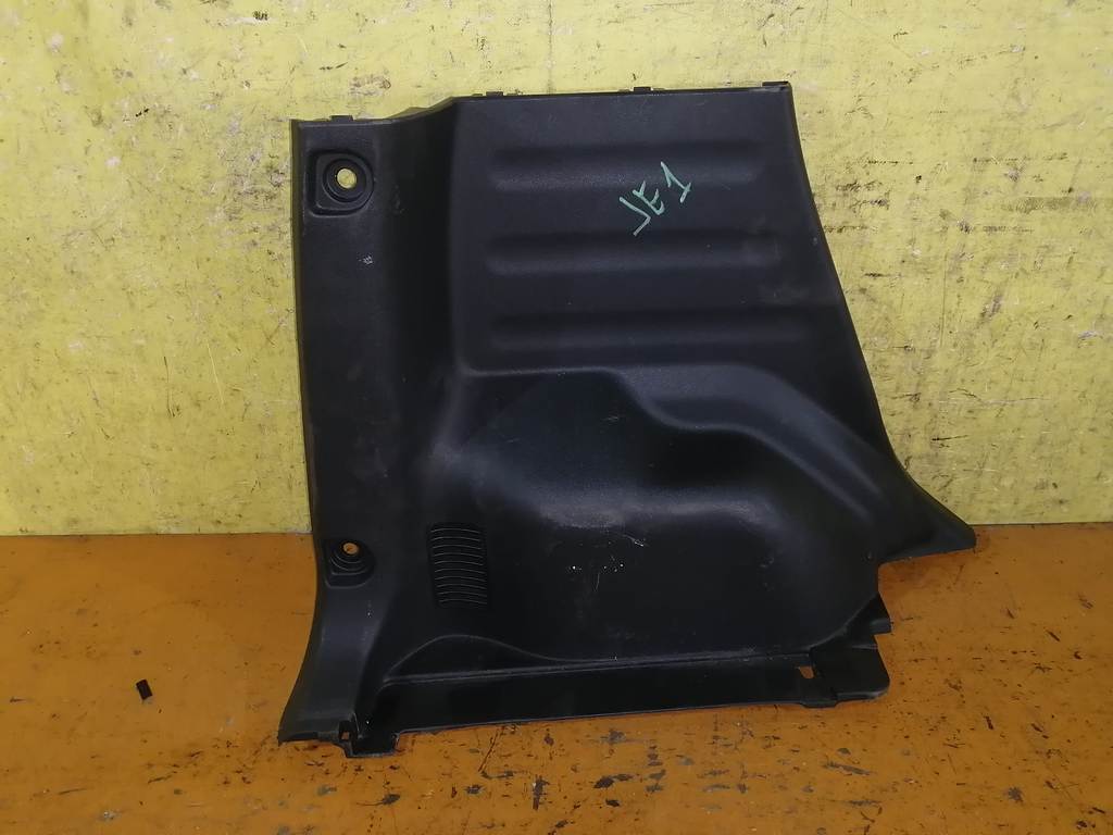 обшивка багажника Honda Zest
