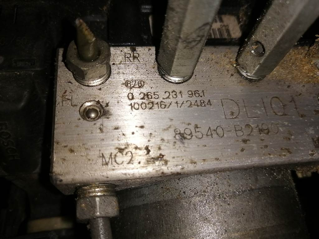 блок abs Daihatsu Tanto