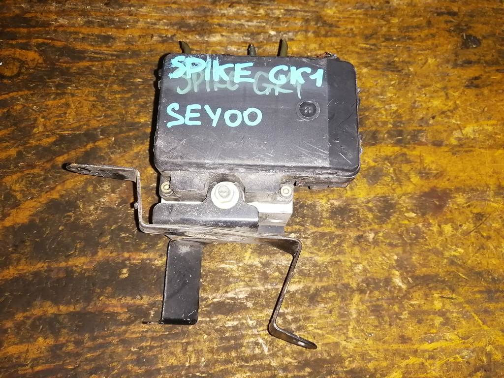 блок abs Honda Mobilio Spike