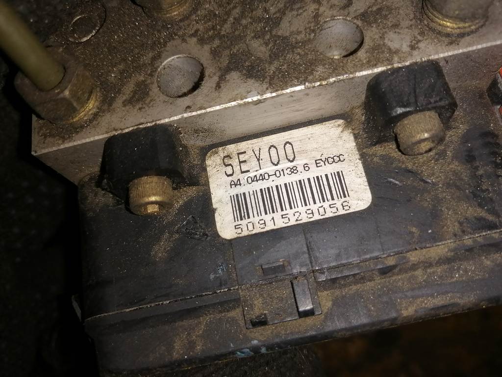 блок abs Honda Mobilio Spike