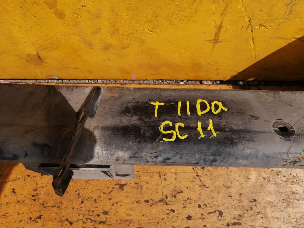 балка Nissan Tiida Latio