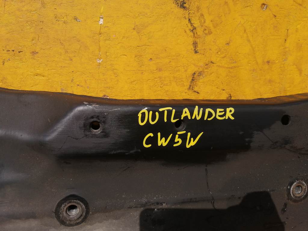 балка Mitsubishi Outlander