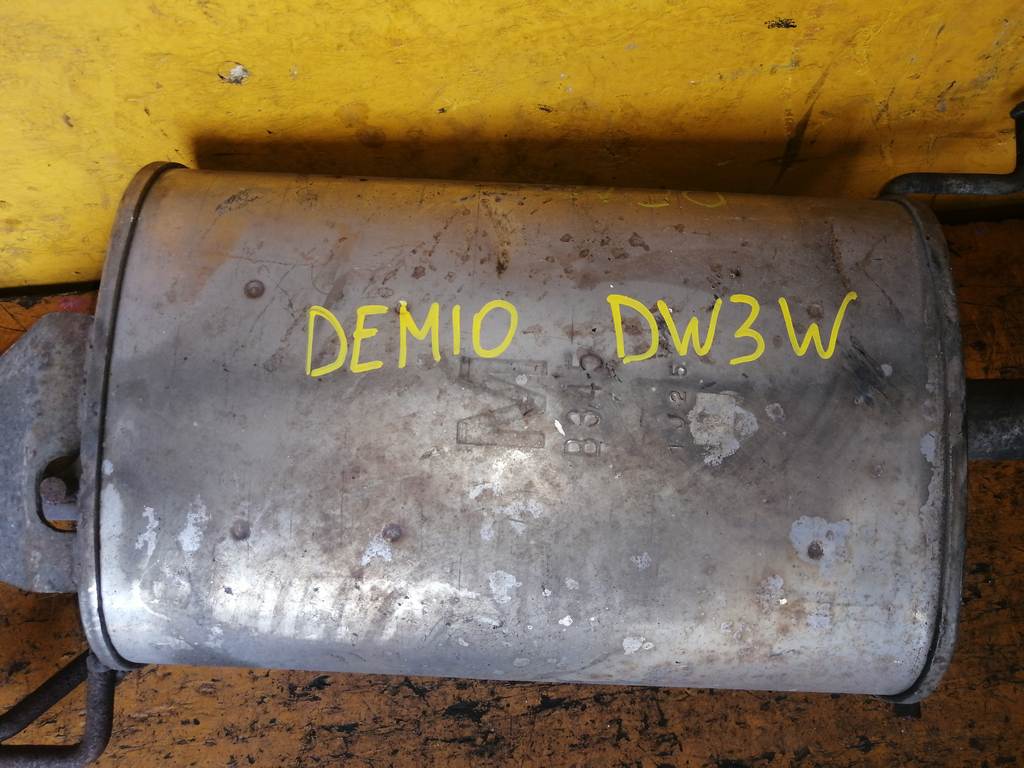 глушитель Mazda Demio