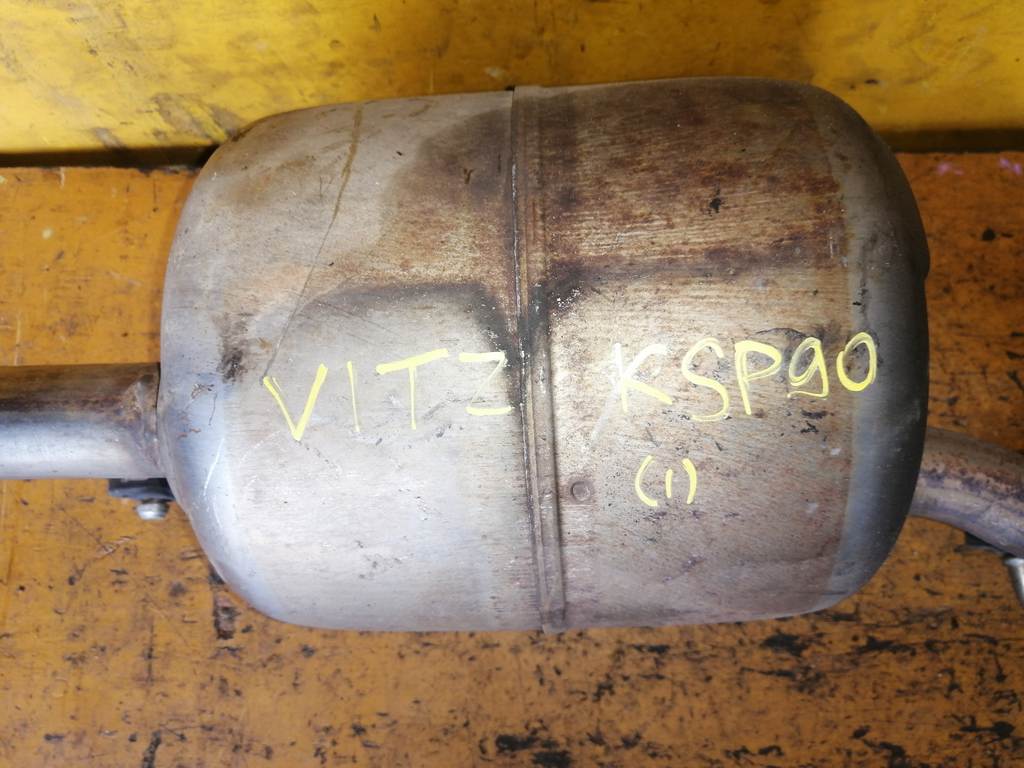 глушитель Toyota Vitz