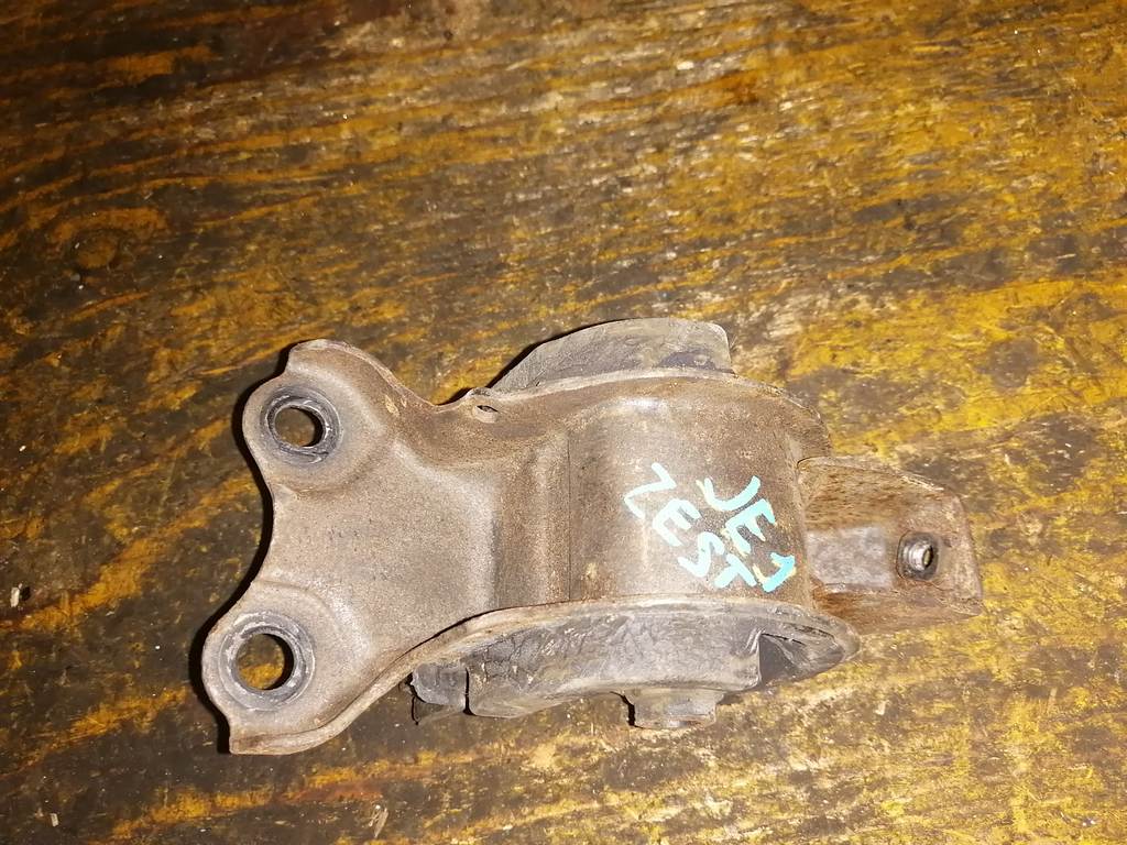 подушка двигателя Honda Zest