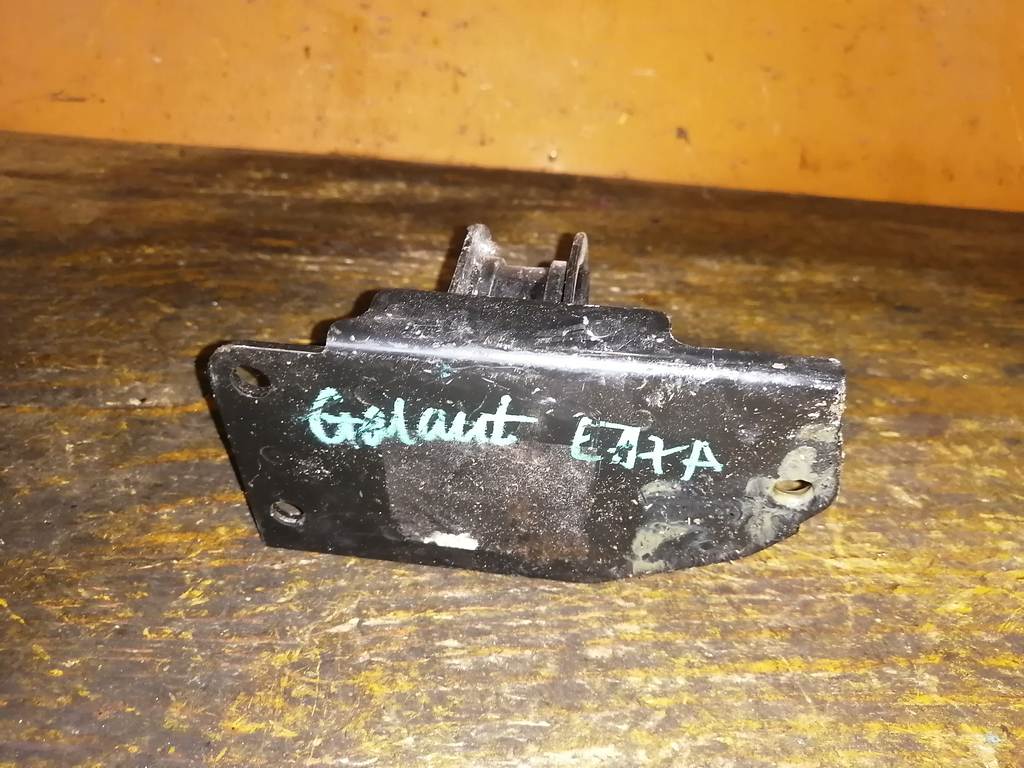 подушка двигателя Mitsubishi Galant