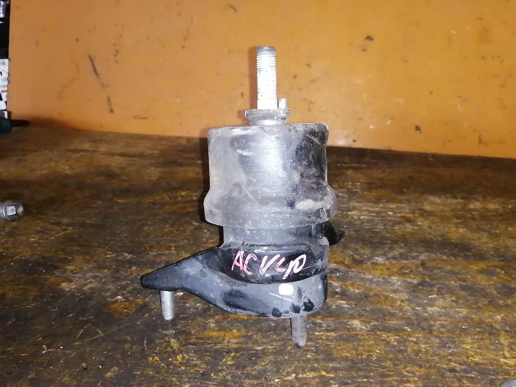 подушка двигателя Toyota Camry