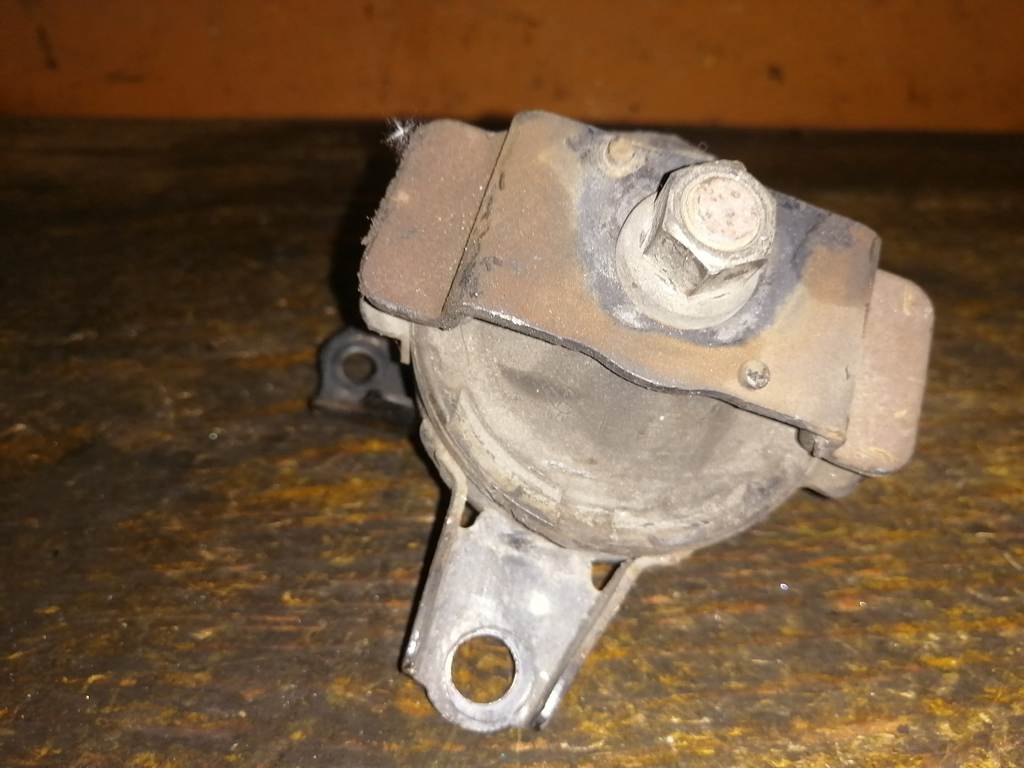 подушка двигателя Honda Stepwgn