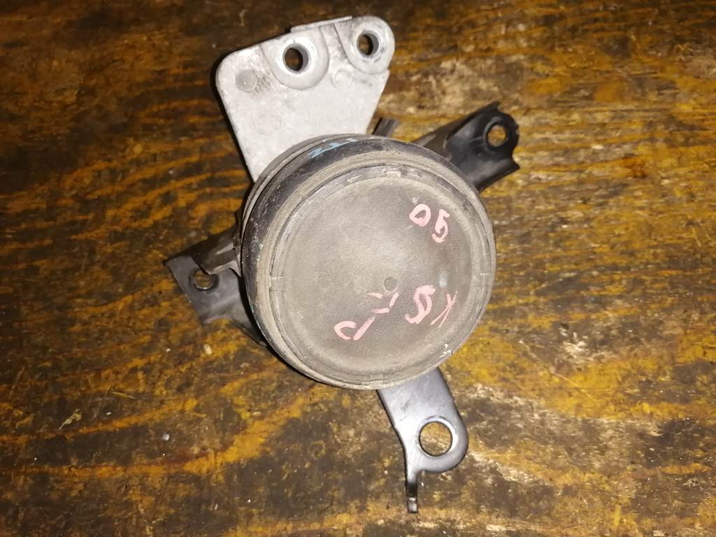 подушка двигателя Toyota Vitz