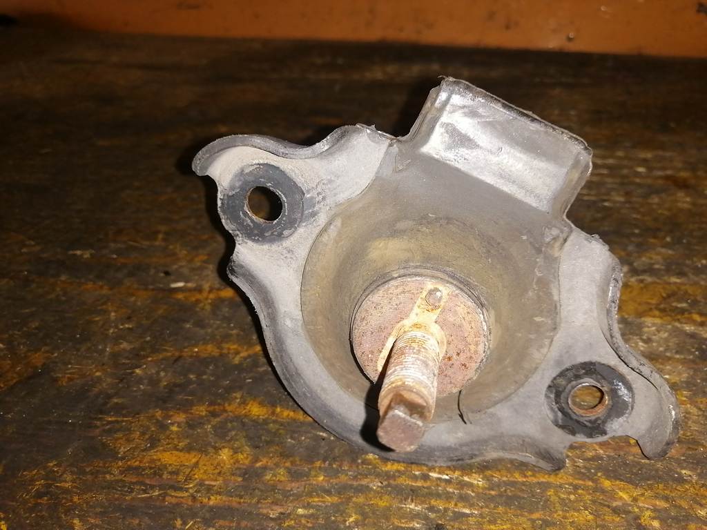 подушка двигателя Honda Zest