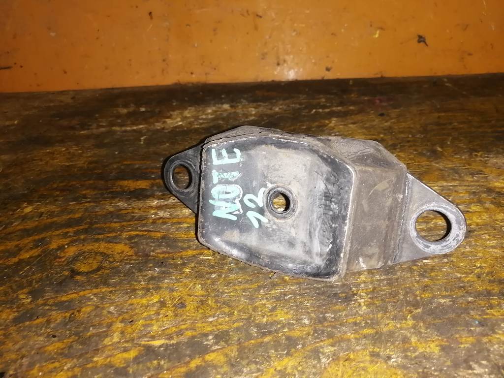 подушка двигателя Nissan Note