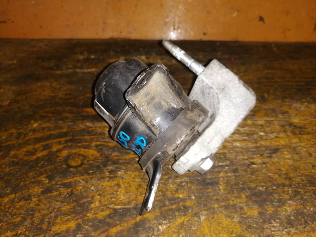 подушка двигателя Toyota Passo