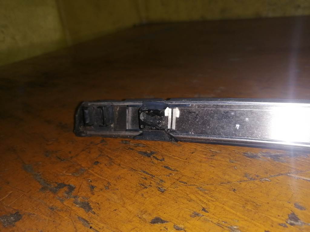 молдинг на крышу Subaru Impreza