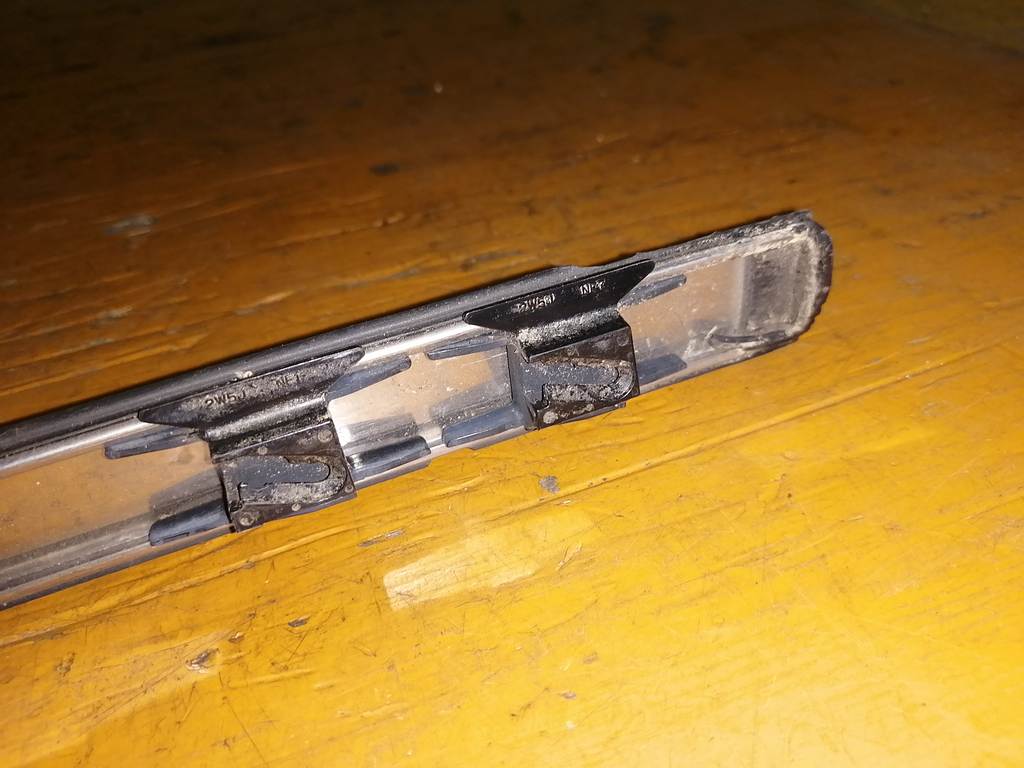 молдинг на крышу Subaru Impreza