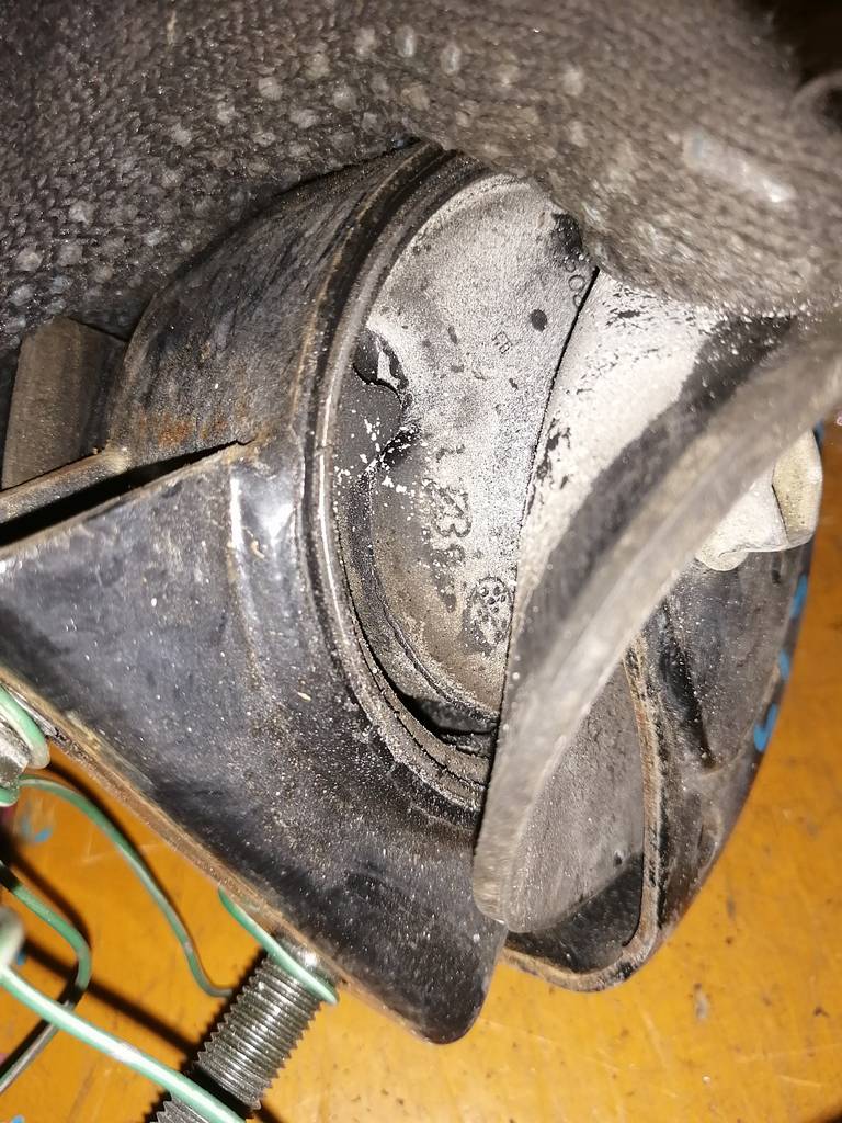 подушка двигателя Suzuki Swift