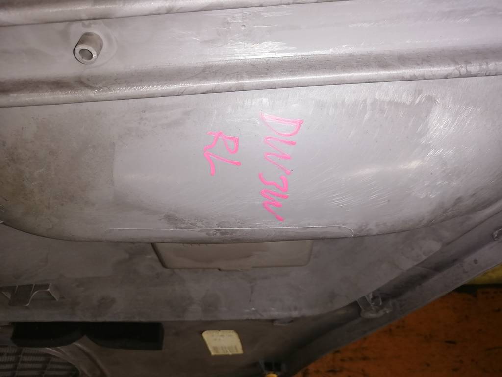 обшивка дверей Mazda Demio
