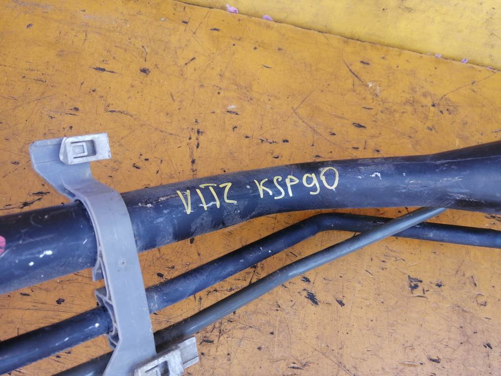 горловина топливного бака Toyota Vitz