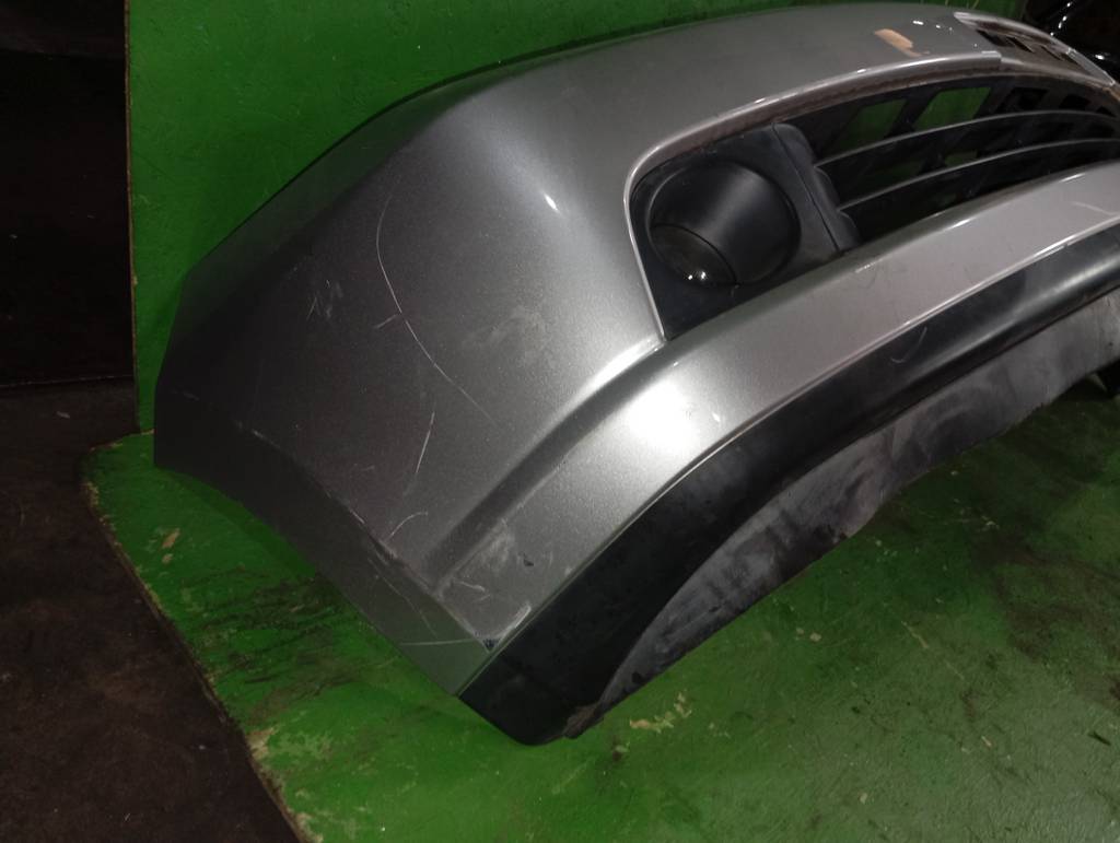 бампер Nissan Tiida Latio