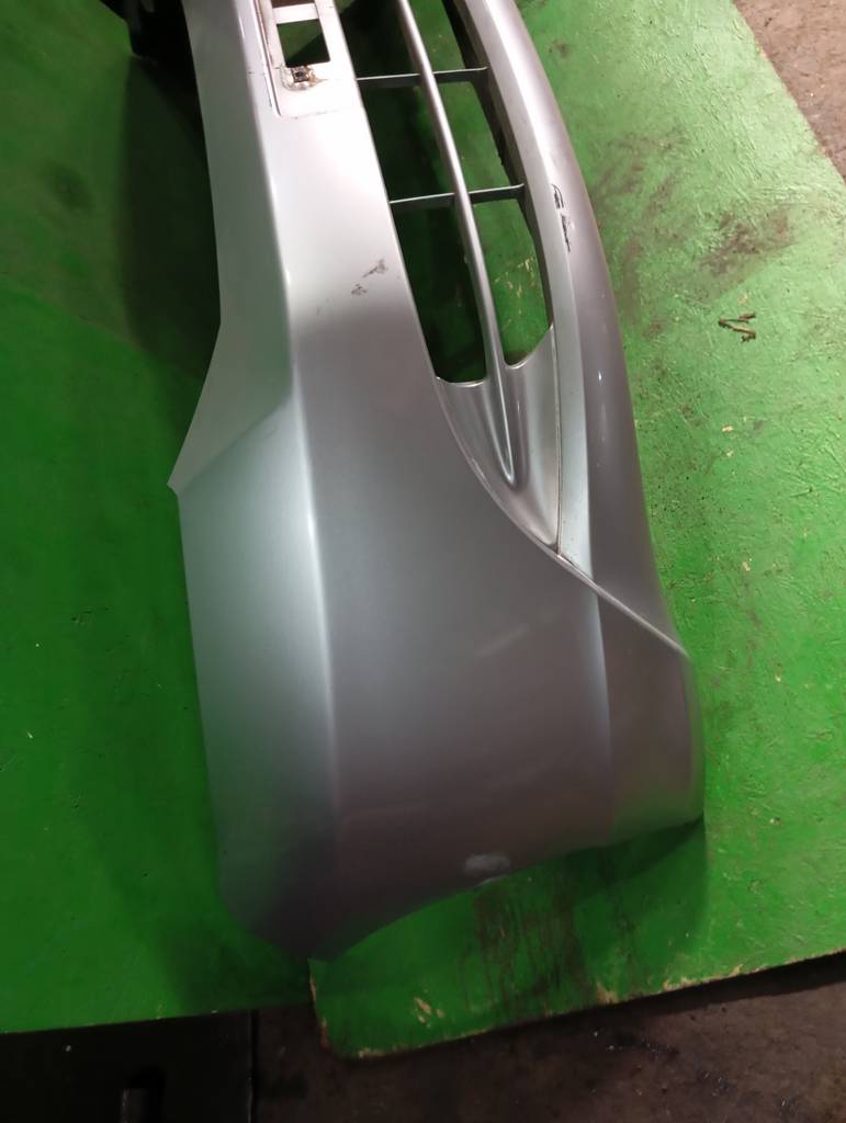 бампер Honda Freed