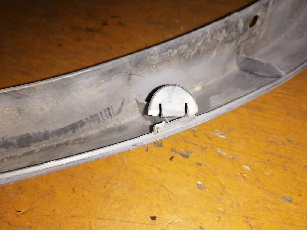 накладка на крыло Suzuki Swift