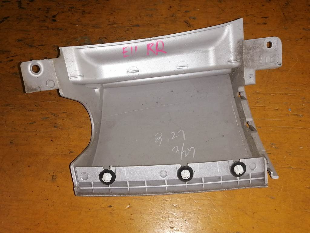 планка под стоп Nissan Note