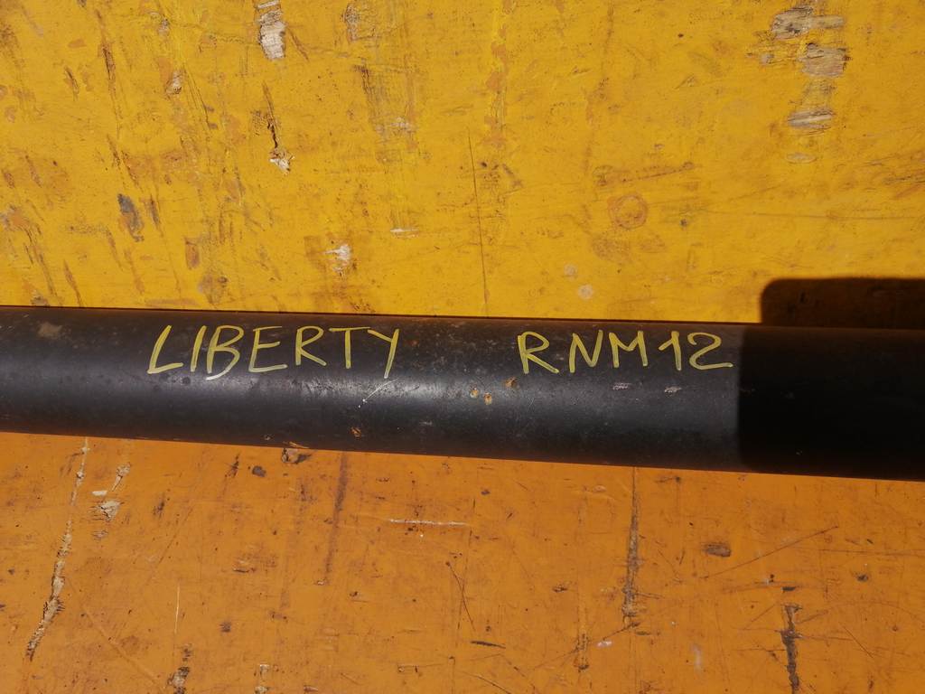 карданный вал Nissan Liberty