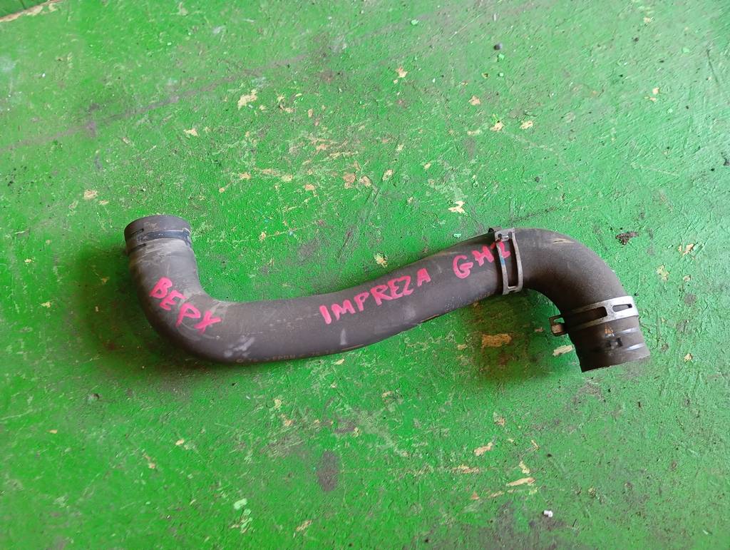 шланг радиатора Subaru Impreza