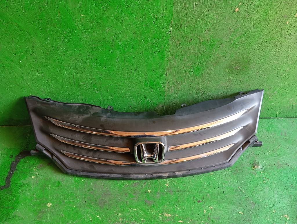 решетка радиатора Honda Freed