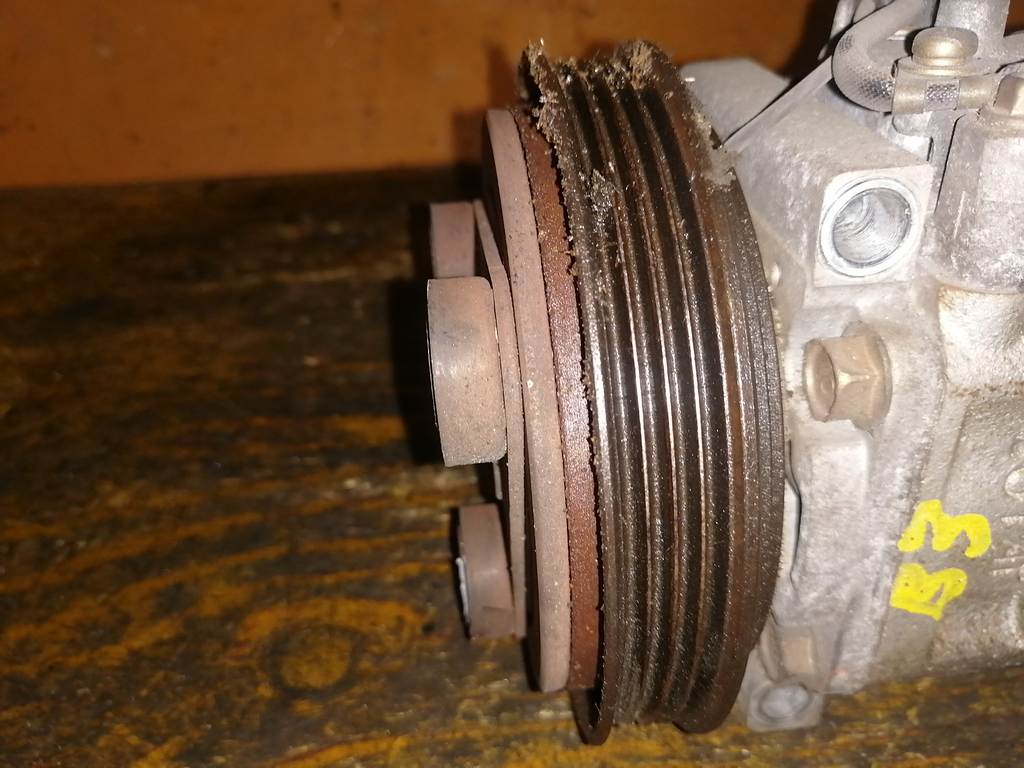 компрессор кондиционера Mazda Demio