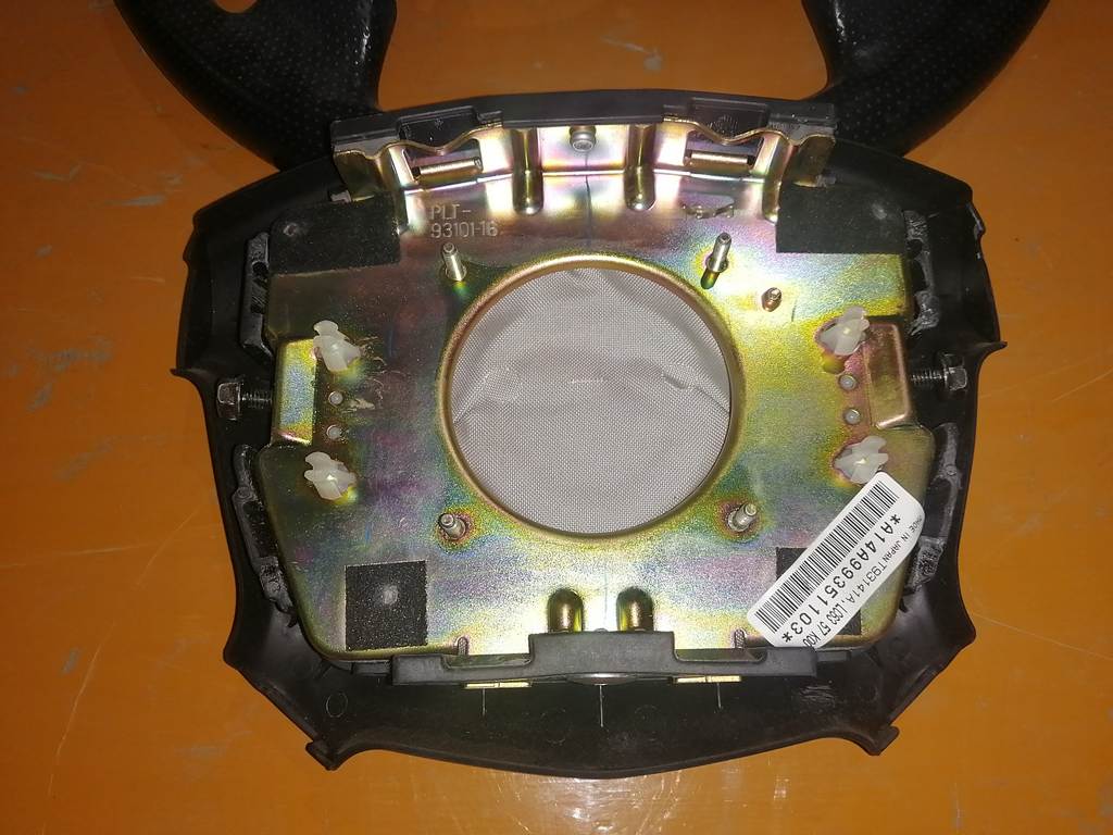 airbag водительский Mazda Familia