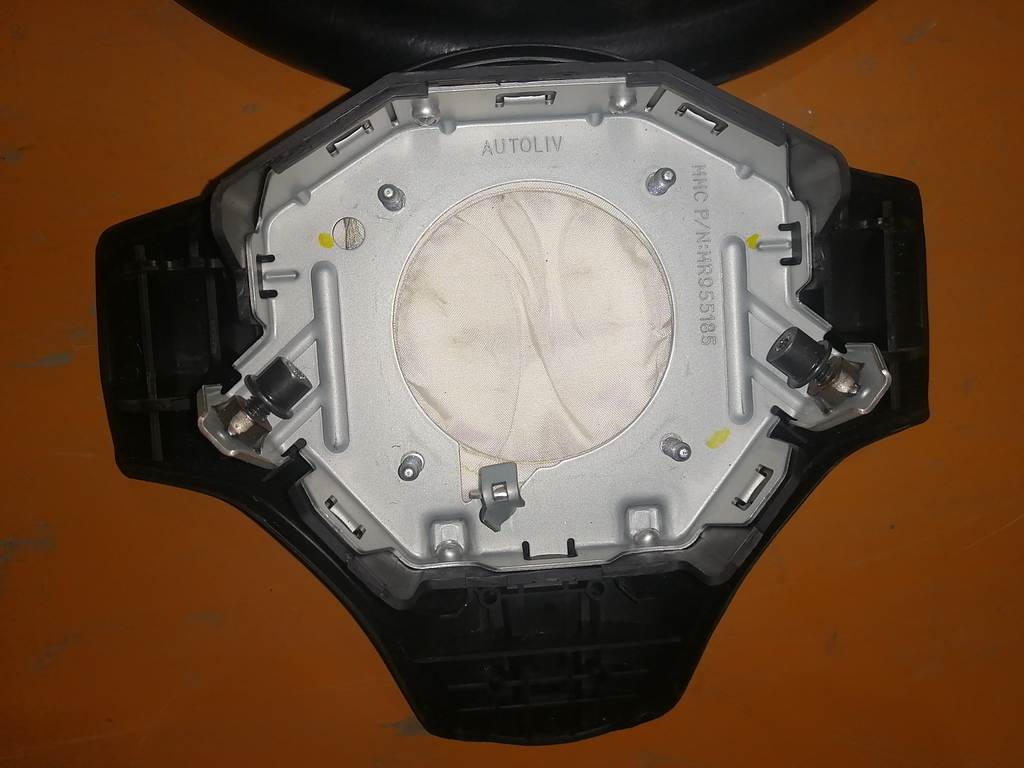 airbag водительский Mitsubishi Colt