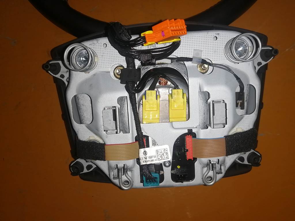 airbag водительский Volkswagen Touareg