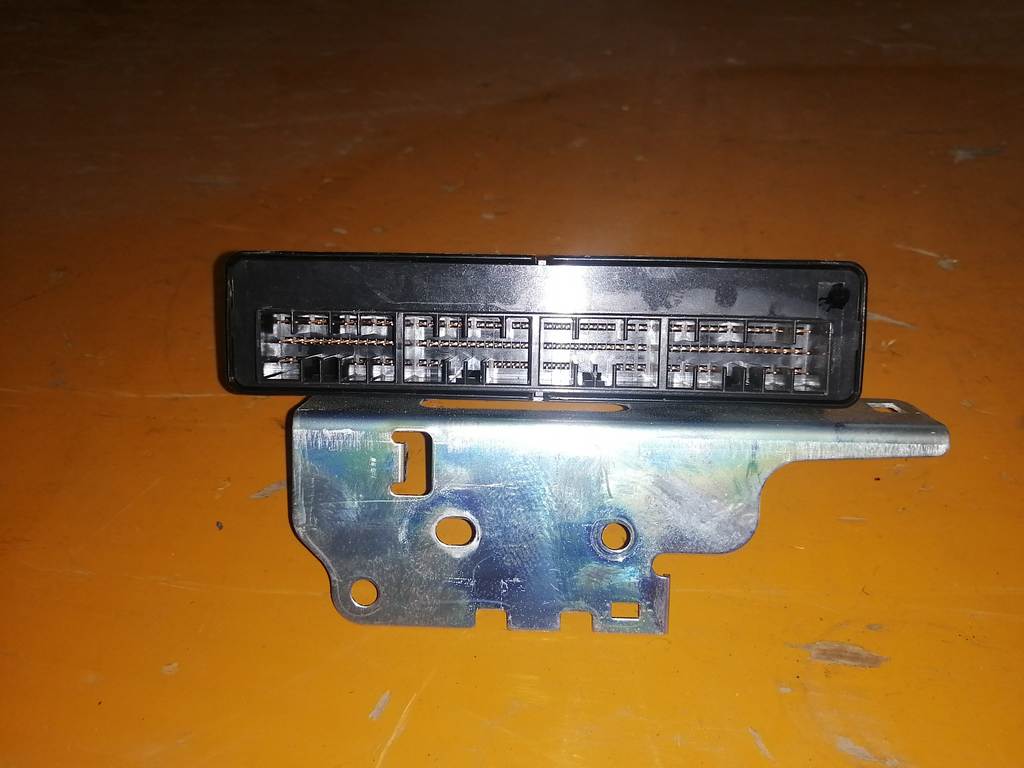 блок управления дверьми Subaru Impreza