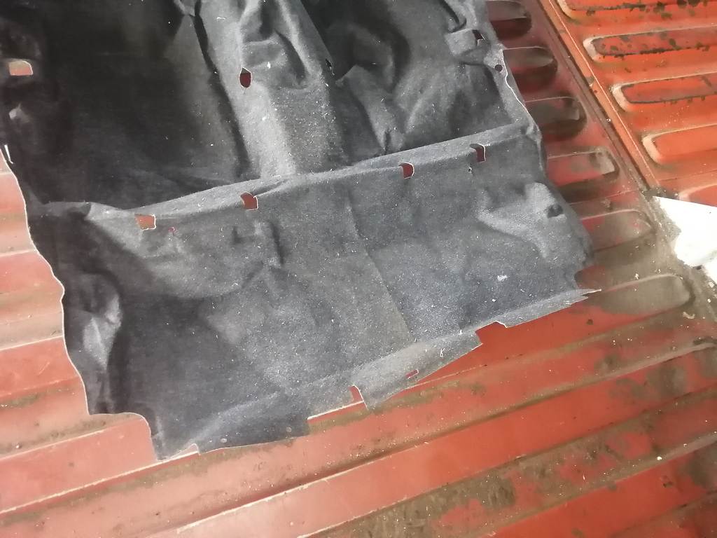 ковер салона Toyota Passo