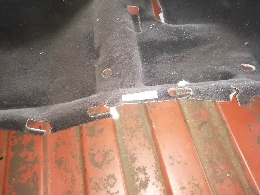 ковер салона Nissan Teana