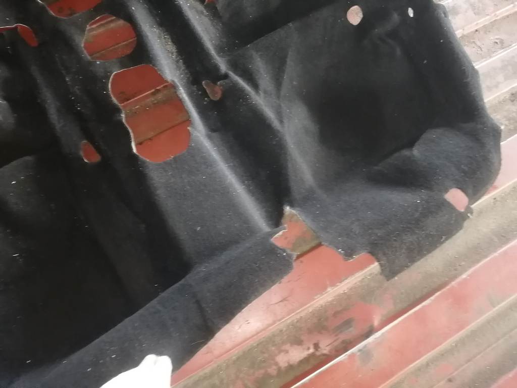 ковер салона Peugeot 308