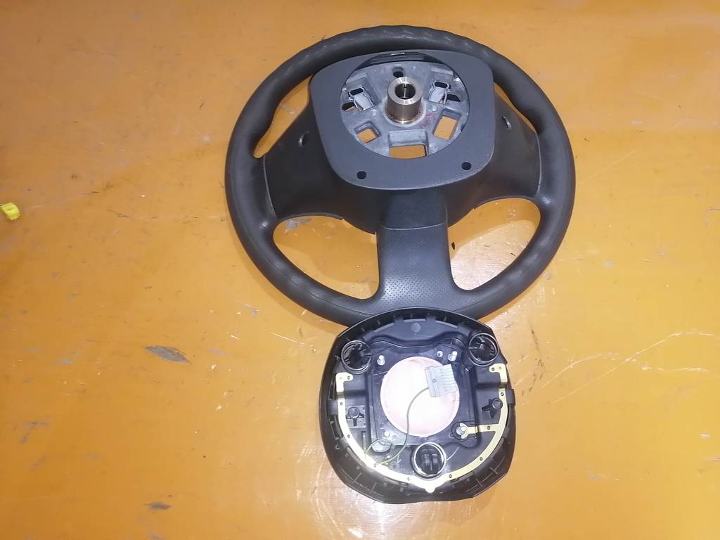 airbag водительский Nissan Cube