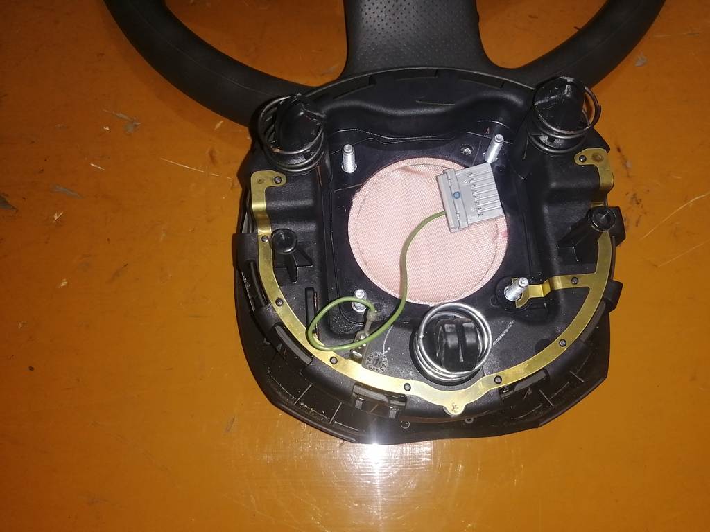 airbag водительский Nissan Cube