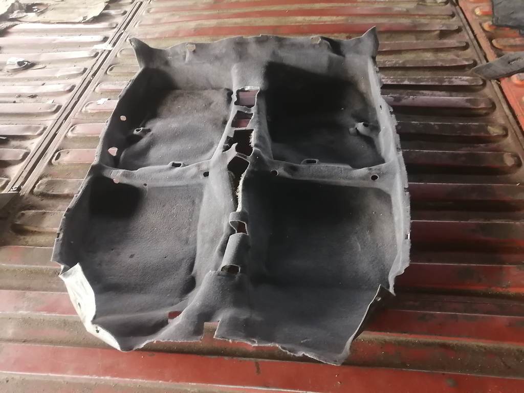 ковер салона Nissan Primera