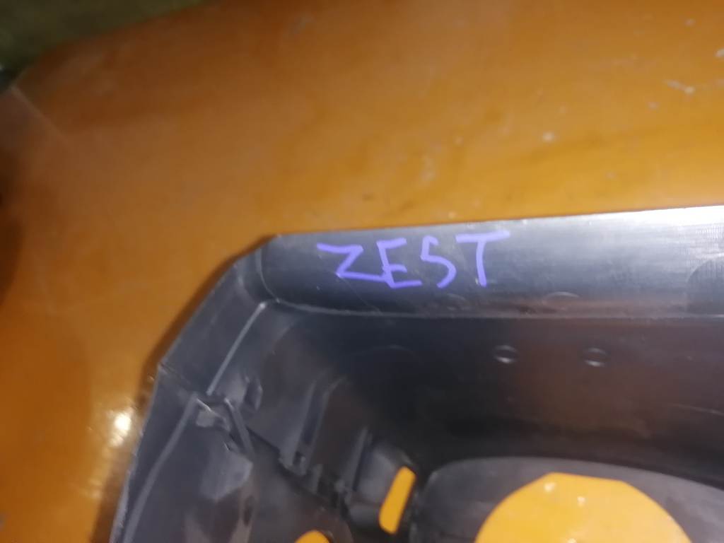 кожух рулевой колонки Honda Zest
