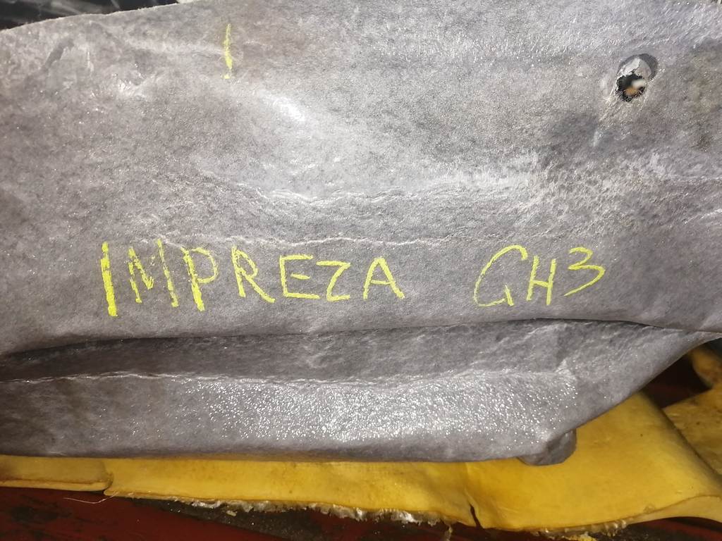 ковер салона Subaru Impreza