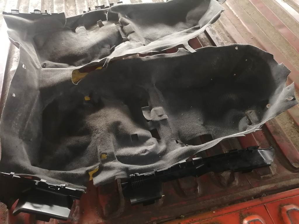 ковер салона Subaru Impreza