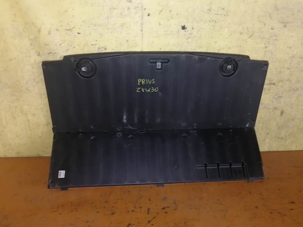полка багажника Toyota Prius
